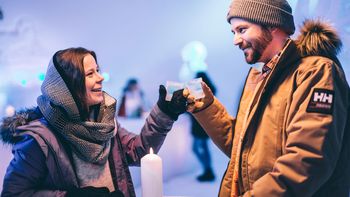 Escapadas románticas en Laponia: celebrando el puente de diciembre en pareja