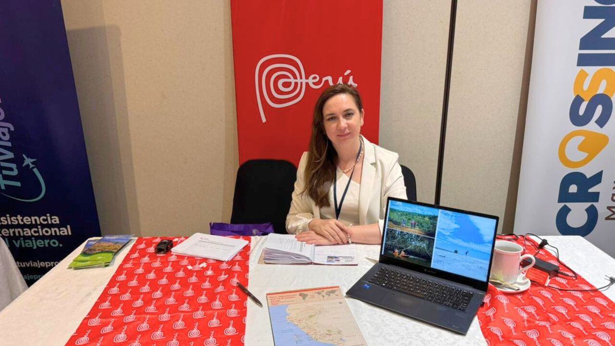 Fanny Thivierge, especialista de Turismo de PromPerú Ecuador, en el Ladevi Workshop en Guayaquil. Fanny Thivierge, especialista de Turismo de PromPerú Ecuador, en el Ladevi Workshop en Guayaquil.