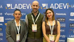 Guisell Matus, Didac Camps y Lorena Romero de Bedsonline y Hotelbeds parte de HBX Group.