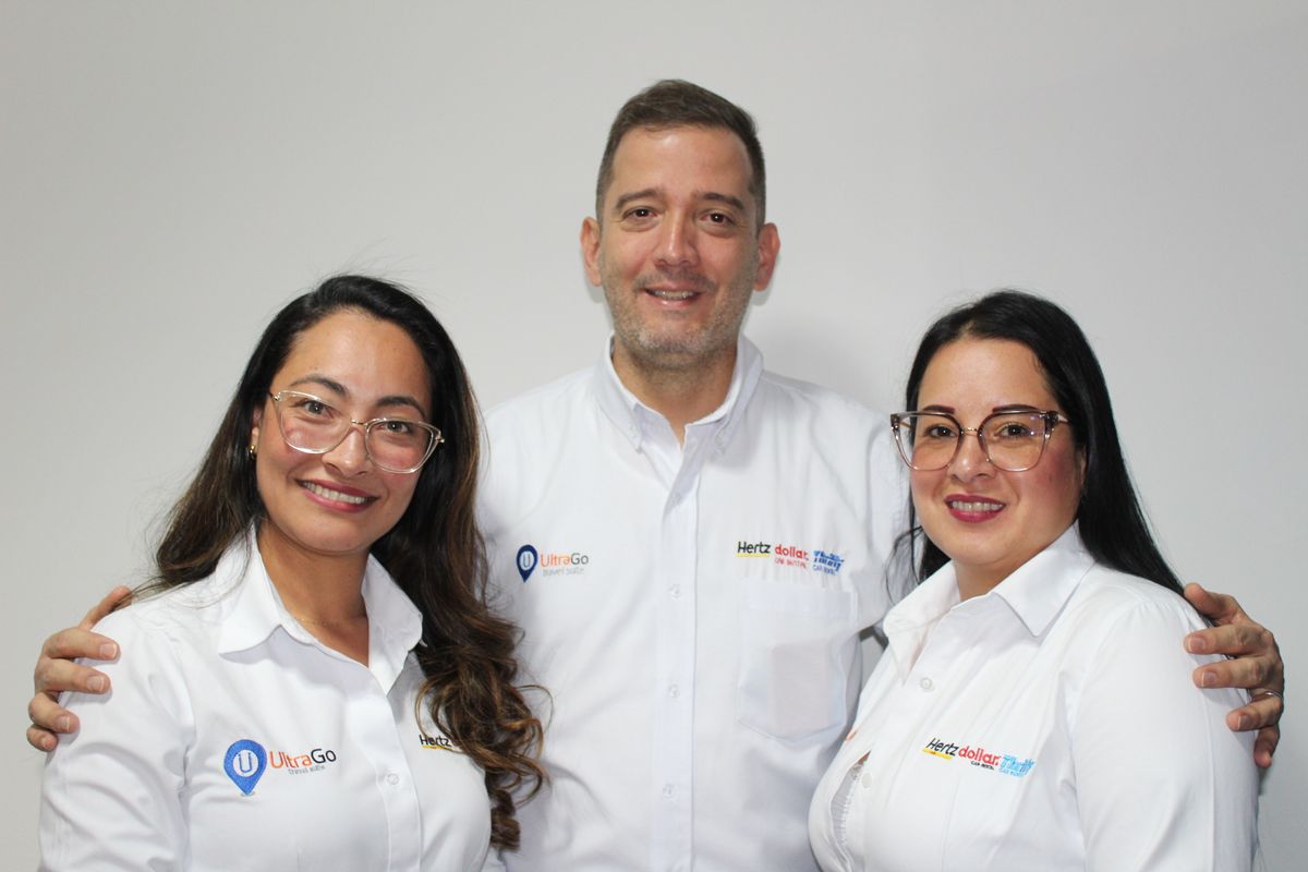 Angela León Gonzalez, Juan Diego Arango y Rocio Bacca Camacho.