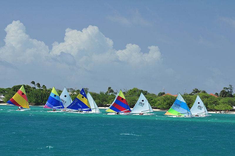 En Aruba hay que animarse a los deportes náuticos.