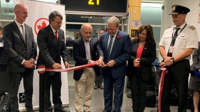 Después de más de dos años de suspensión obligada por el Covid-19, Air Canada reinició operación operaciones con vuelos directos a Montreal y Toronto.