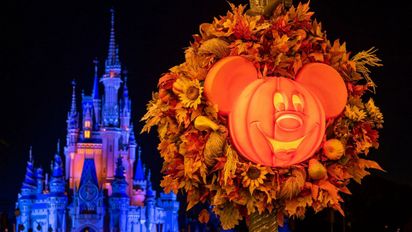 Walt Disney World Resort recibe Halloween con shows, desfiles y mucho más.
