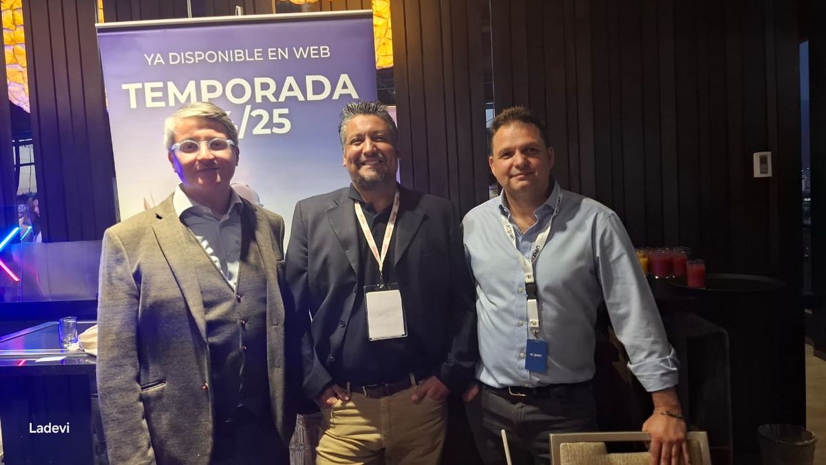 Evento se realizó en el Hotel Doubletree by Hilton.