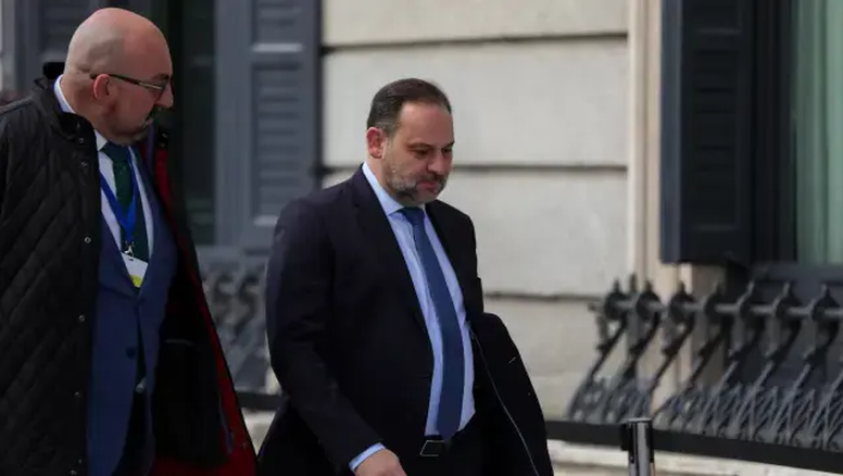 El presidente de Adif, investigado por la Guardia Civil en el Caso Koldo