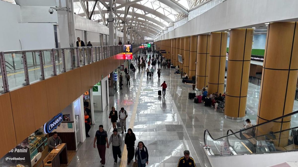 Imagen de la Terminal 1del AICM luego de su primer proceso de renovación previo a la Copa Mundial de Fútbol.