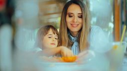 Más allá del regalo, un almuerzo especial en su restaurante favorito puede ser el mejor plan para compartir el Día de la Madre.
