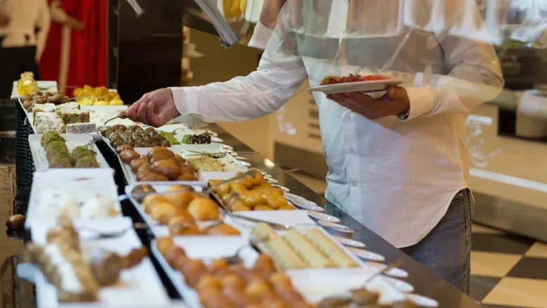Sustentabilidad: hoteles internacionales utilizan la Inteligencia Artificial para reducir el desperdicio de alimentos.&nbsp;
