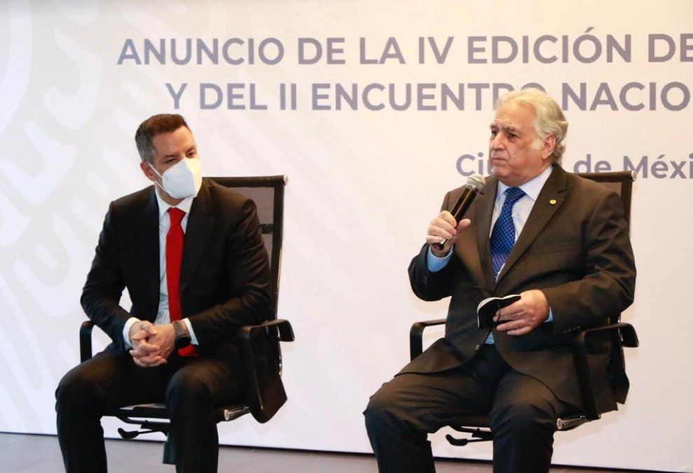 Miguel Torruco Marqu&eacute;s y Alejandro Murat Hinojosa anunciaron que la 4&deg; edici&oacute;n del Tianguis de Pueblos M&aacute;gicos se llevar&aacute; a cabo en Oaxaca.
