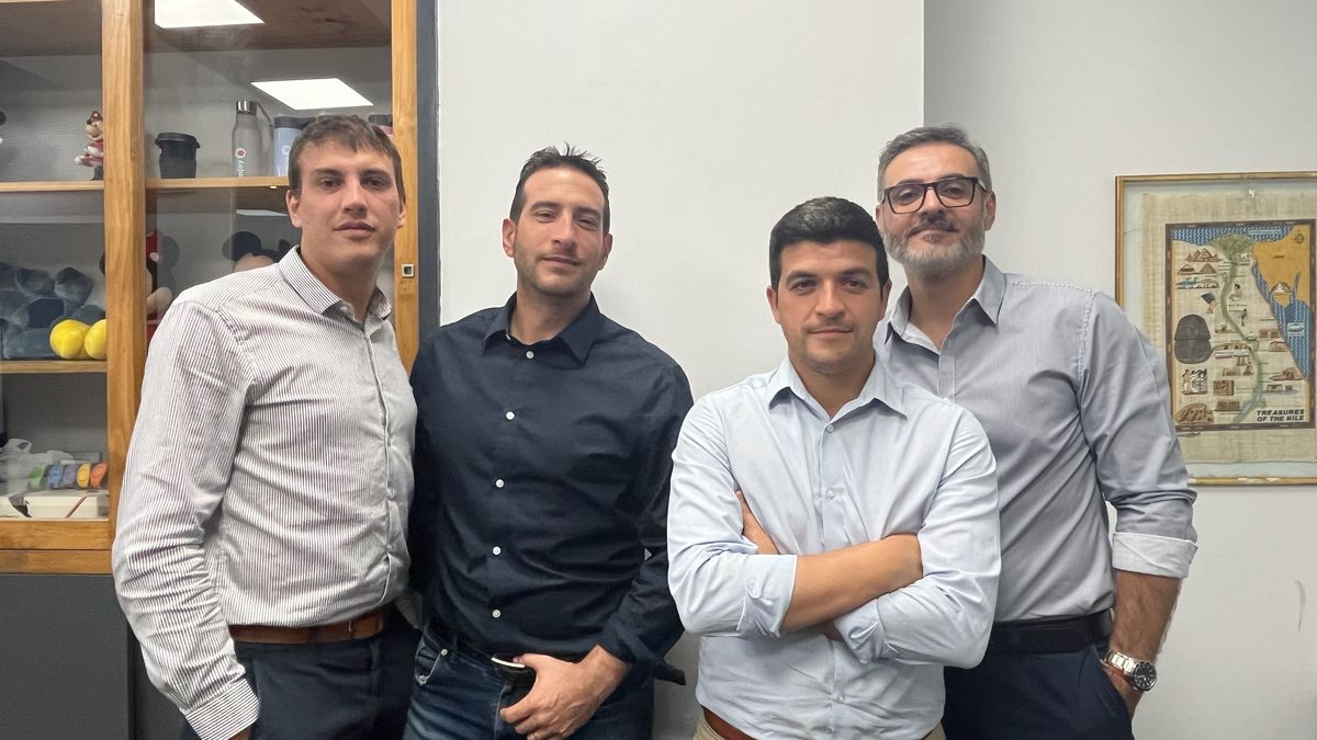 El equipo de Grupales Ola: Damián Cosatto, Federico Echeverría, Sergio Gorosito y Cristian Napolitano.