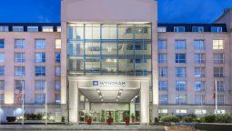 Wyndham migró su sistema central de reservas y su sistema de gestión de propiedades a AWS.