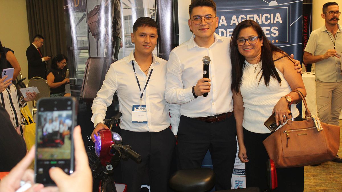 La asistencia al viajero United Travel Assist sorteó una moto eléctrica entre las agencias de viajes de Guayaquil.