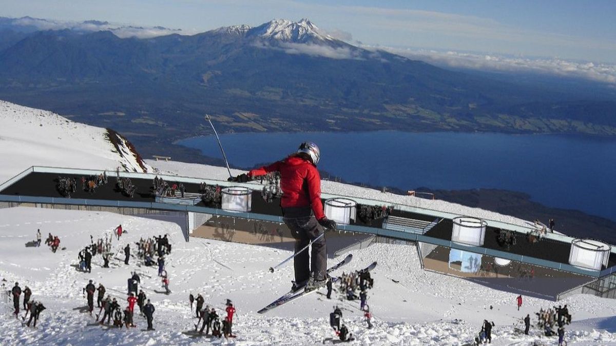 El centro de ski del volcán Villarrica ofrece actividades de nieve con vistas privilegiadas al lago y los bosques del sur.