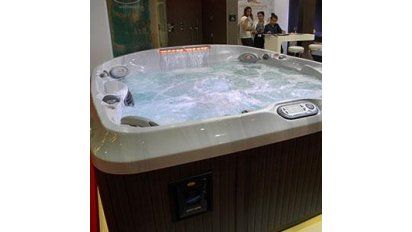 Versátiles y completos jacuzzis