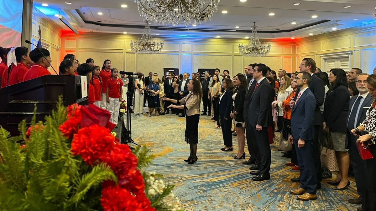 Ceremonia se realizó en el Hotel The Ritz Carlton. Ceremonia se realizó en el Hotel The Ritz Carlton.