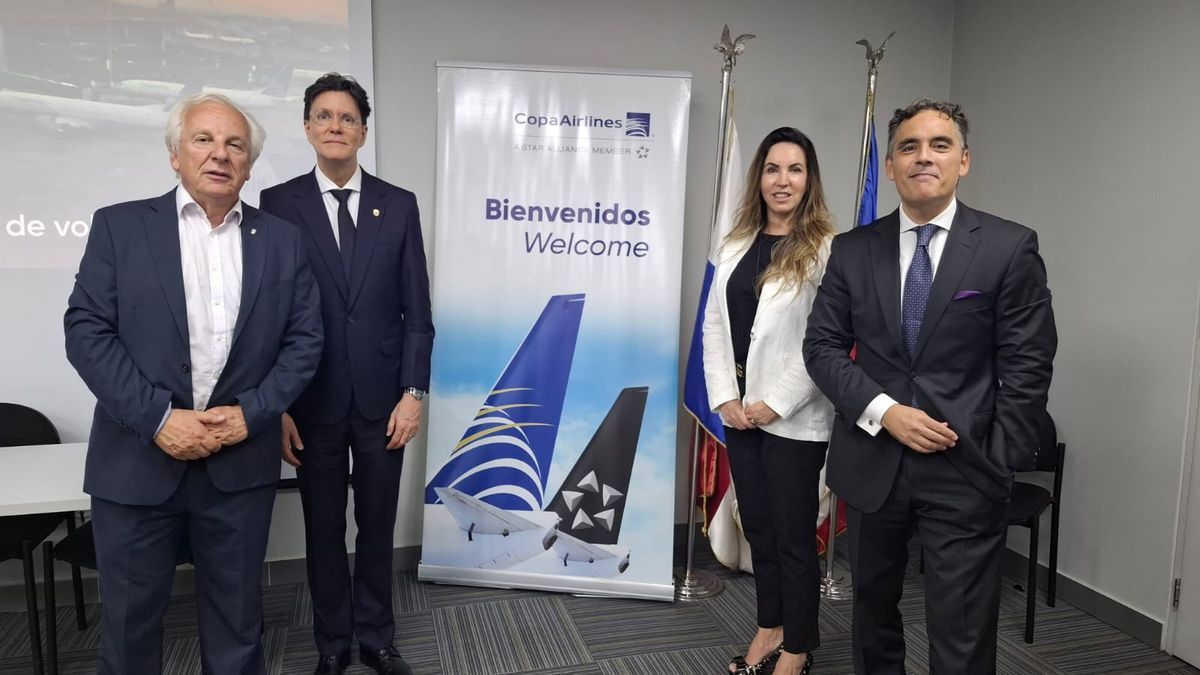 Ex Embajador de Chile en Panamá, Germán Becker, junto a Enrique Jiménez, Catherine Lira y Francisco Cruz. Ex Embajador de Chile en Panamá, Germán Becker, junto a Enrique Jiménez, Catherine Lira y Francisco Cruz.