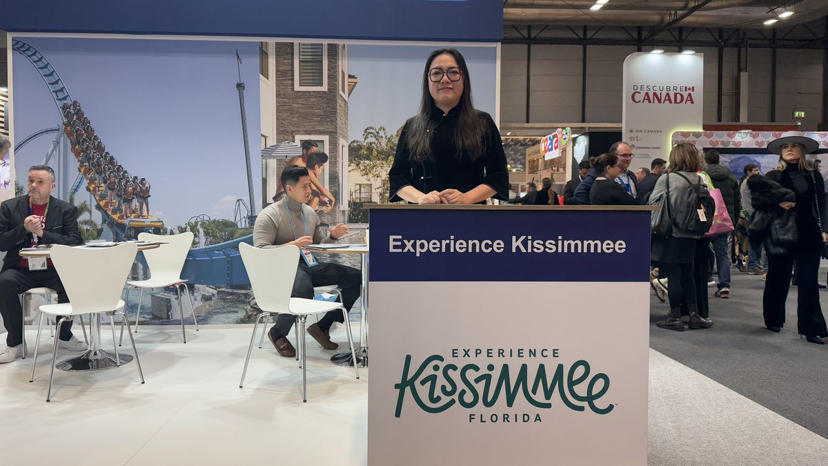 Yinglu Tian, director of international & domestic sales de Experience Kissimmee, en Fitur 2025.