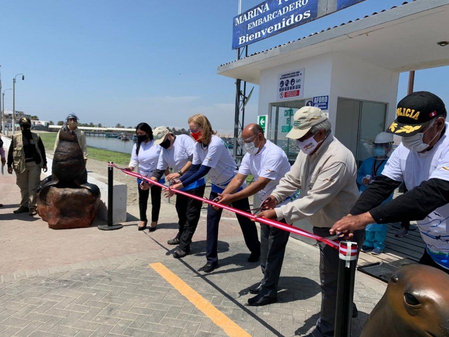 Ceremonia de la reapertura de las Islas Ballestas. - Ladevi Medios y Soluciones Ceremonia de la reapertura de las Islas Ballestas.