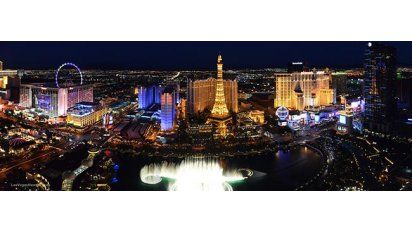 Un oasis de neón en el desierto