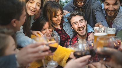 Día de la Amistad: escapadas cerca de Santiago para compartir con amigos