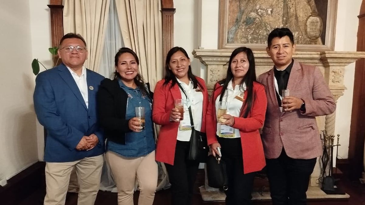 Eduardo Ferrándiz, Livia Huari, Rosahura Pumallica y Saul Rondán. Eduardo Ferrándiz, Livia Huari, Rosahura Pumallica y Saul Rondán.