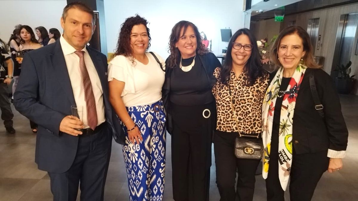 Representantes de Turkish Airlines, SKY Airline y Arajet acompañaron María Paz Gallego.