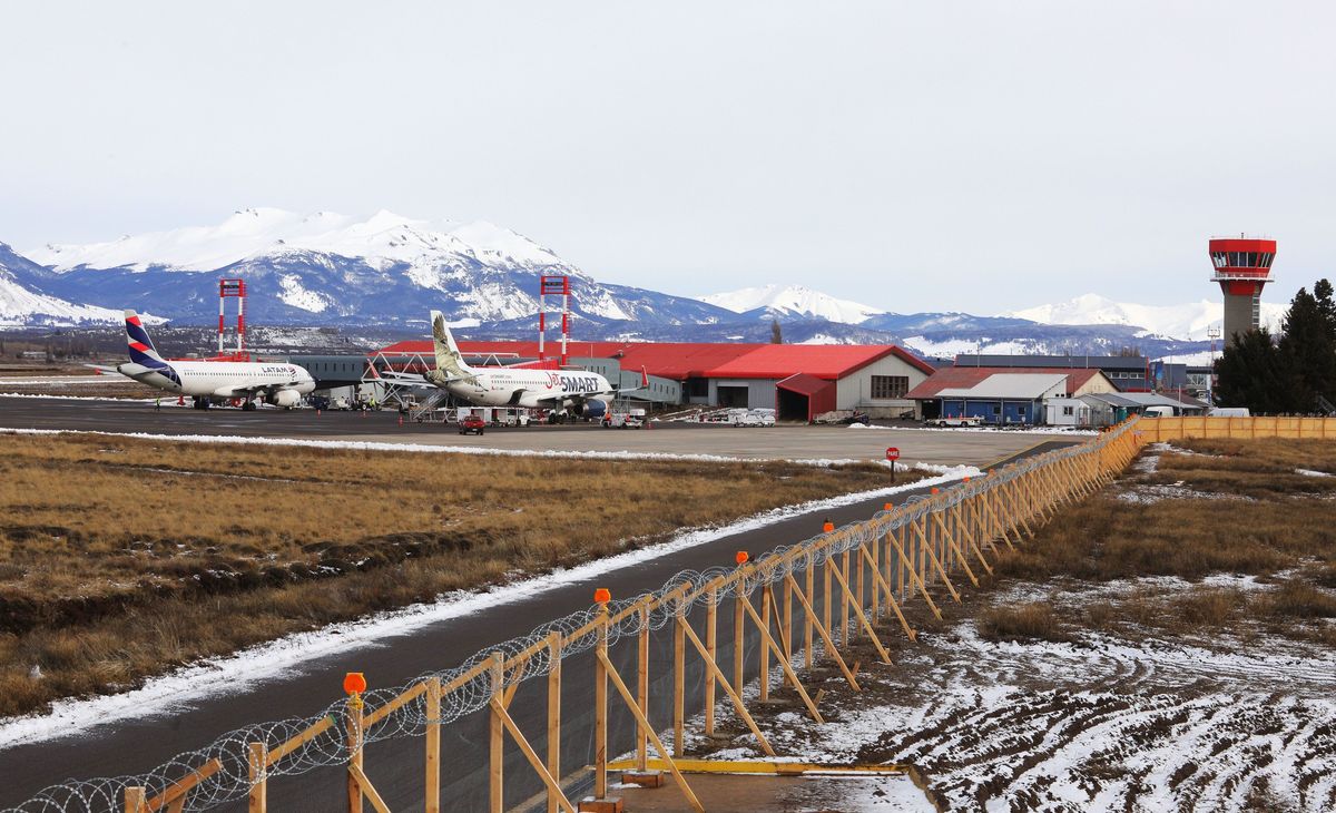 Con las obras del MOP la Región de Aysén espera recibir rutas internacionales en el Aeropuerto Balmaceda de Coyhaique. - Ladevi Medios y Soluciones Con las obras del MOP la Región de Aysén espera recibir rutas internacionales en el Aeropuerto Balmaceda de Coyhaique.