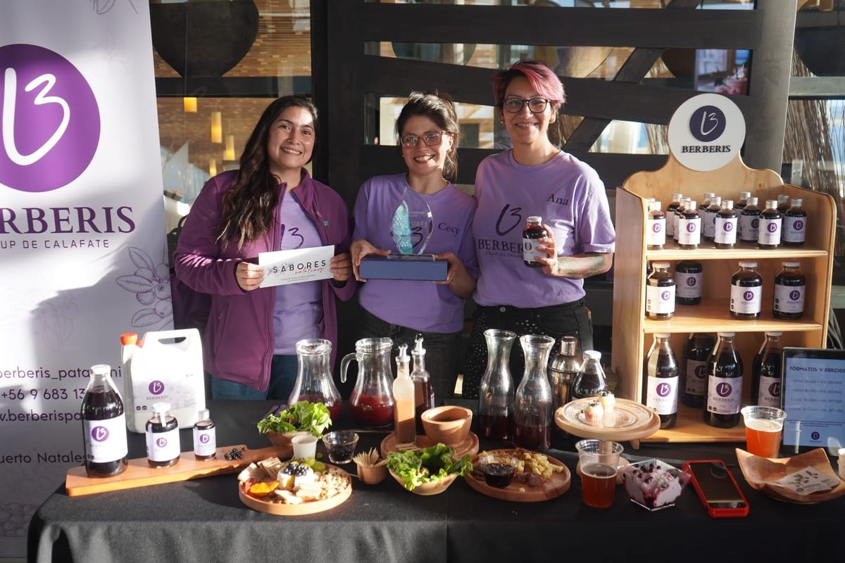 Emprendedores locales tuvieron espacio para presentar productos de elaboración artesanal.