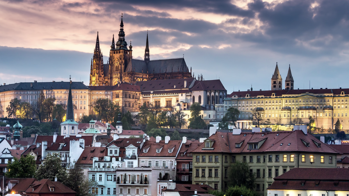 La oficina de turismo de la Ciudad de Praga te invita a un viaje extraordinario en la capital de República Checa.