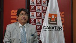 Carlos Canales, presidente de Canatur, recibió el premio Excelencia durante Fitur 2022.