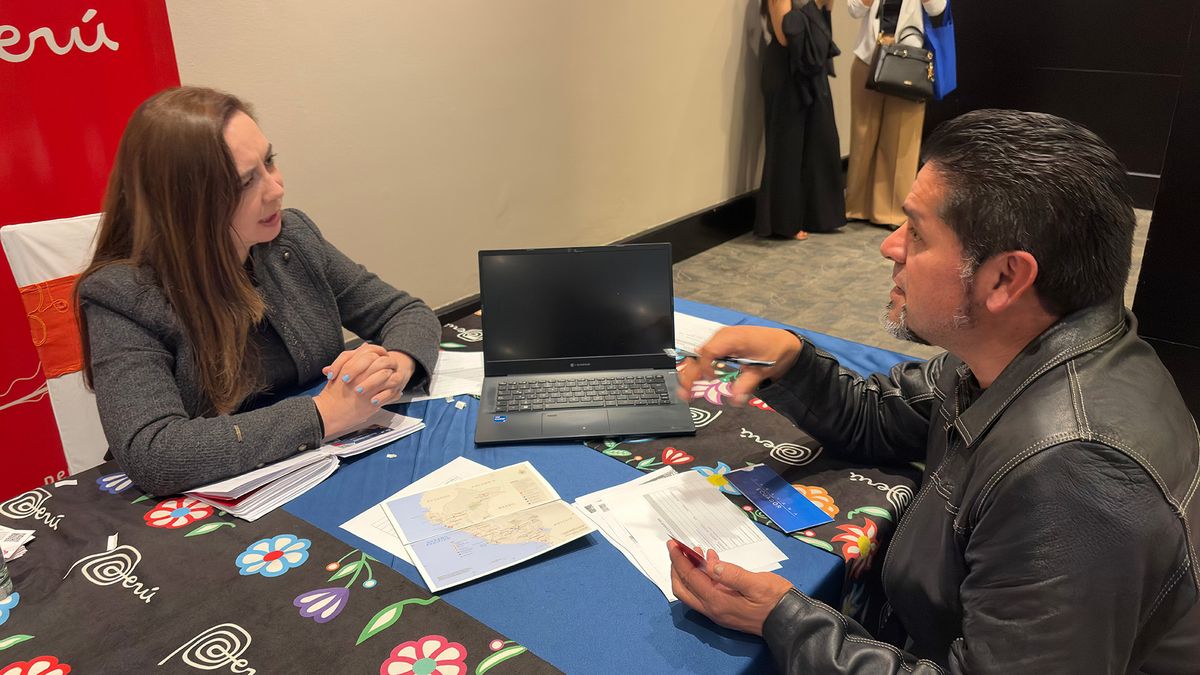 Fanny Thivierge, de PromPerú, en la Caravana Workshop 2026 de Maxitravel, en Quito. 