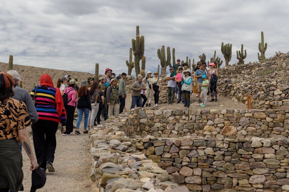 Agencias de viajes y guías de Turismo de Jujuy repudian el accionar de la ASAT. Se agudizan los controles en plena temporada de invierno.