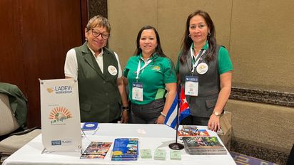 Chela Castro, Cely Yolima Castiblanco Daza y Yanneth Rodríguez de CM Tropican.