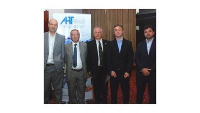 Fuerte clima opositor en la Convención Anual de la Industria Hotelera de la AHT