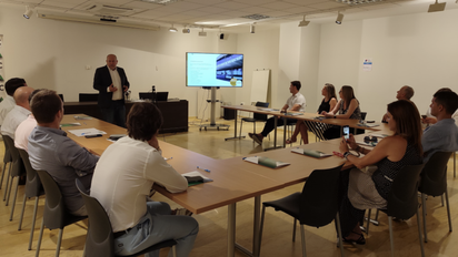 Parte de la junta directiva de HOSBEC.