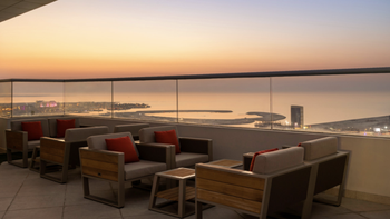 Terraza del nuevo hotel Barceló en Baréin.