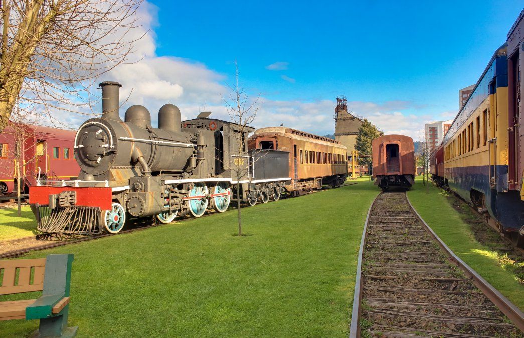 Escapadas. El Museo Nacional Ferroviario Pablo Neruda tiene grandes locomotoras para apreciar.