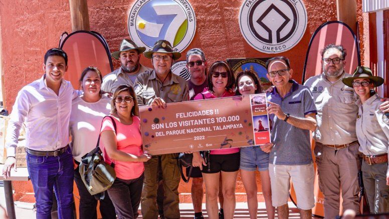 En esta ocasión, una familia oriunda de la vecina provincia de Córdoba fue la que permitió alcanzar los 100 mil visitantes al Parque Nacional Talampaya.