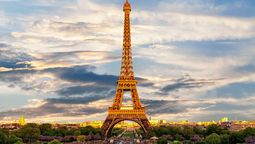 Francia combina gastronomía, ciudades históricas y viñedos en un recorrido por Europa.