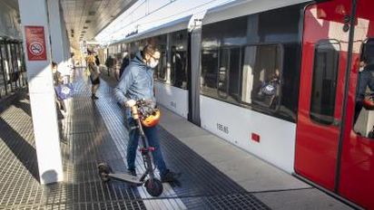 Ouigo prohíbe los patinetes eléctricos en sus trenes por seguridad