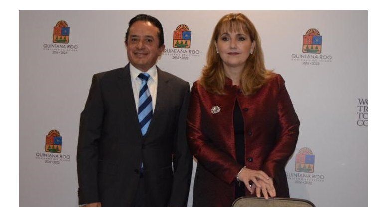 Carlos Joaquín González y Gloria Guevara Manzo.