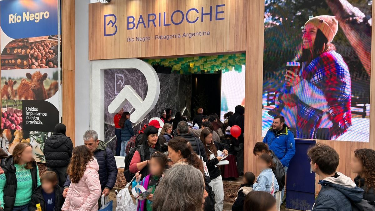 Bariloche está presente en la 38° Exposición Rural de Palermo, donde brinda información turística, obsequios, degustaciones, shows de música en vivo y actividades vinculadas con el chocolate.