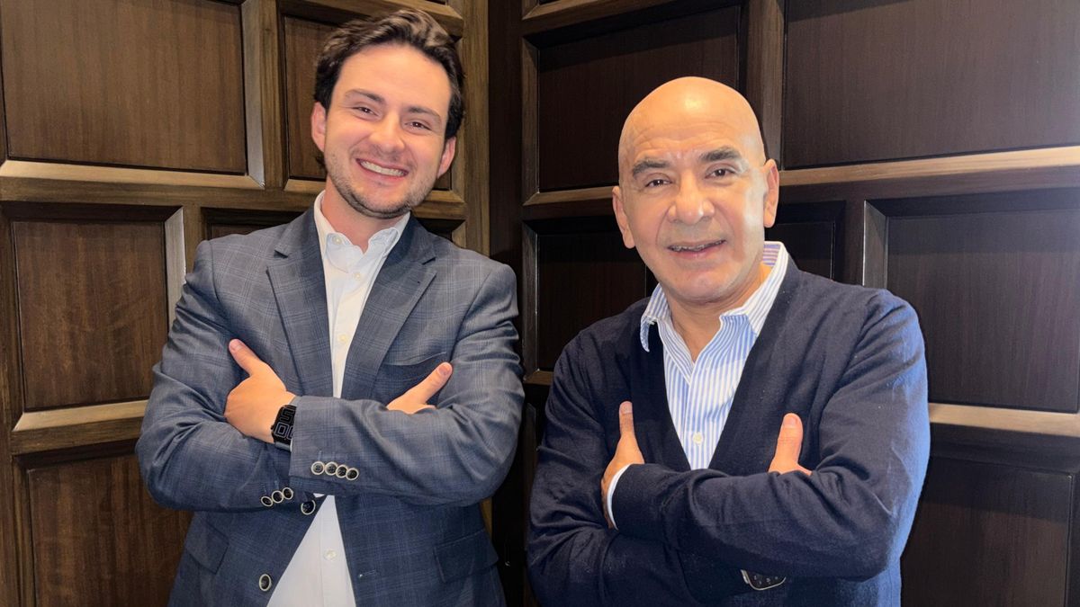 Nico Calvo (Atlas Ocean Voyages) y Erwin Romero (J&E Cruceristas).