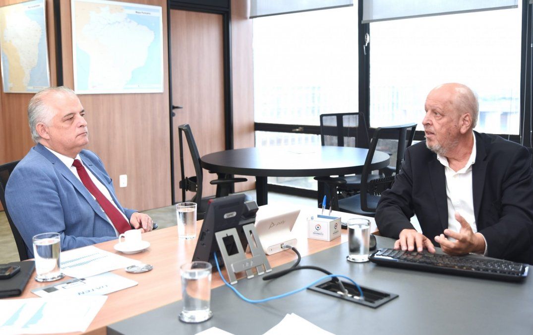 Márcio França, ministro de Puertos y Aeropuertos de Brasil y Eduardo Sanovicz, de Abear.