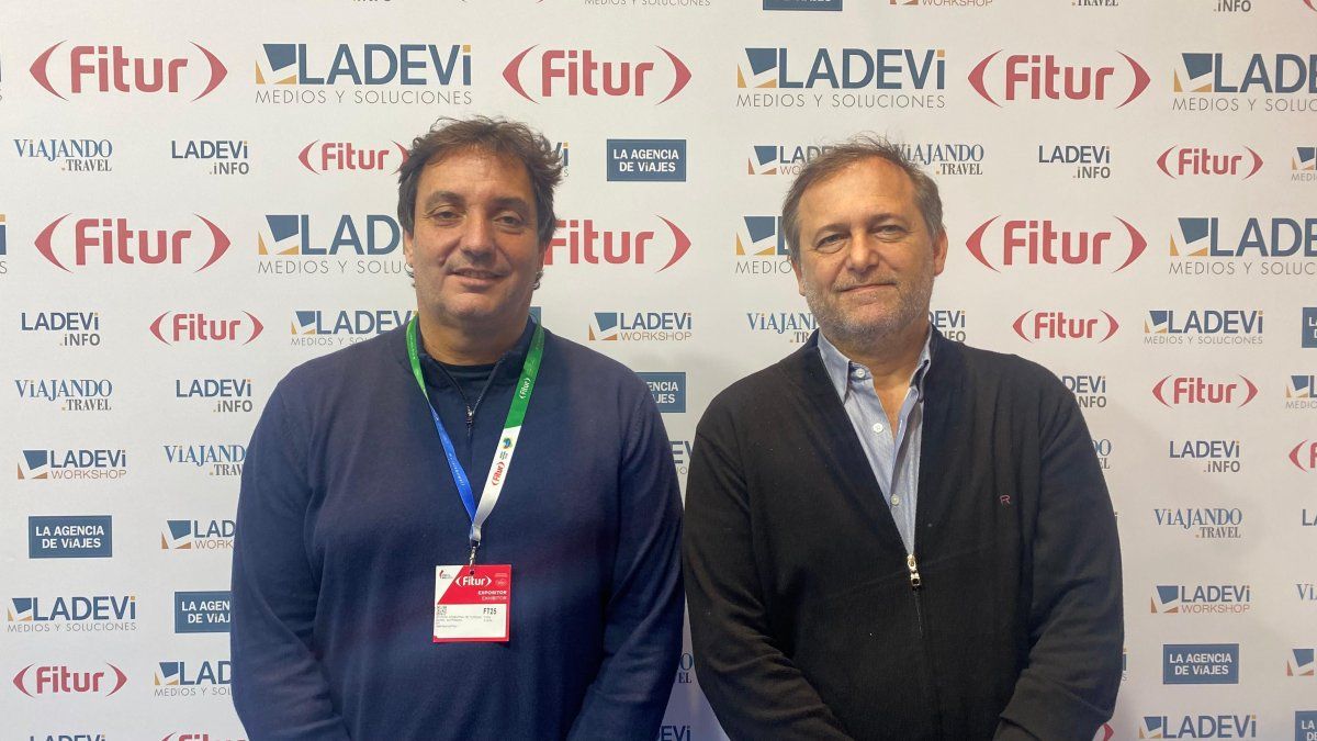 Daniel Suffredini, vicepresidente de la CAT, en representación de Fehgra, y Daniel Prieto, presidente de la Ahrcc, en Fitur. Presentaron el programa Restaurantes Emblemáticos para visibilizar la gastronomía de la Ciudad de Buenos Aires.