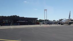 En marzo pasado JetSMART paralizó sus vuelos a Chiloé de forma indefinida.Aeródromo Mocopulli (MCH) de Dalcahue. 