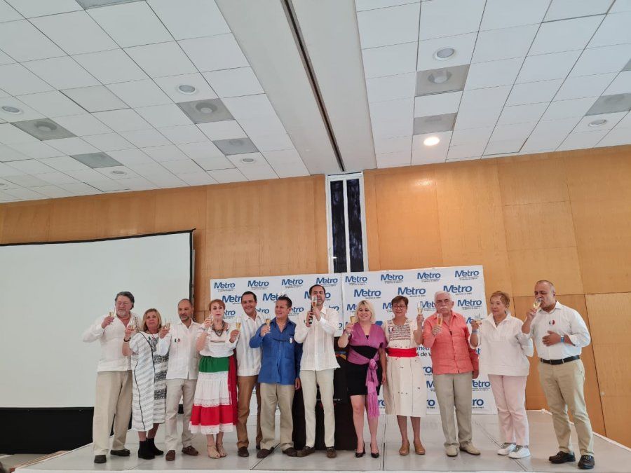 Metro festejó su 28° aniversario en Jardines de México en compañía de socios, invitados especiales y representantes de medios de comunicación.