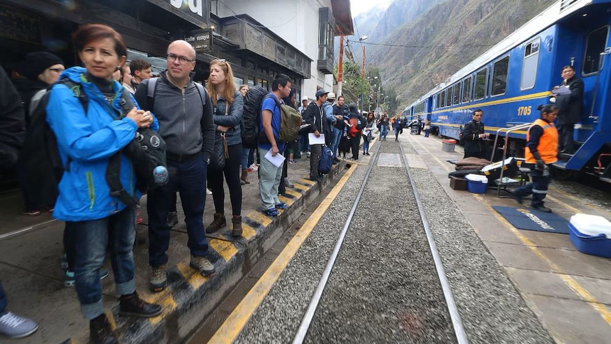 Suspenden protesta en Machu Picchu y trenes y visitantes podrán retomar actividades.