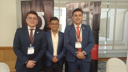 Equipo de United Travel Assist, encabezado por Roberto Moscoso, gerente comercial (izq.).