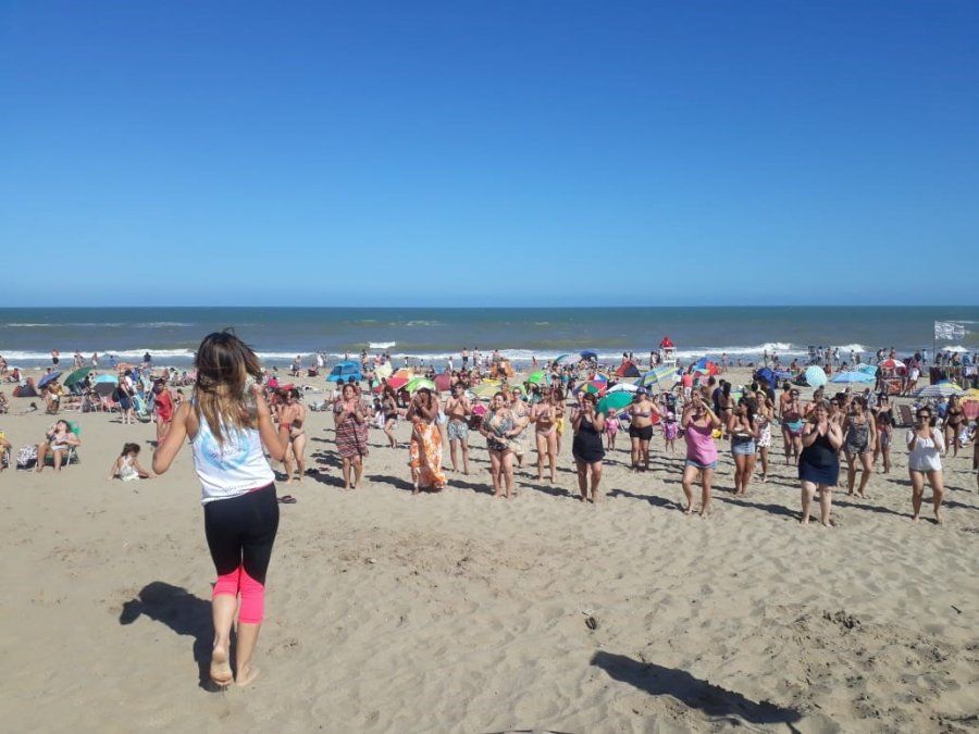 Clases de gimnasia hay a lo largo de toda la costa.